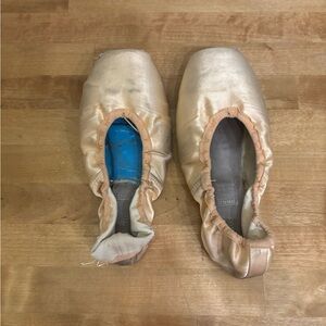 Used Pointe Shoes